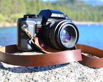 SALE!!! Leather Camera Strap Handmade Personalized Oiled Leather Camera Strap by TahoeMade - with Lobster Swivel Clasps for Quick Att