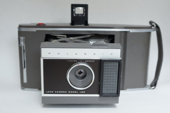 Polaroid Land Camera Model J66 Takes Roll Film. For Decor Only