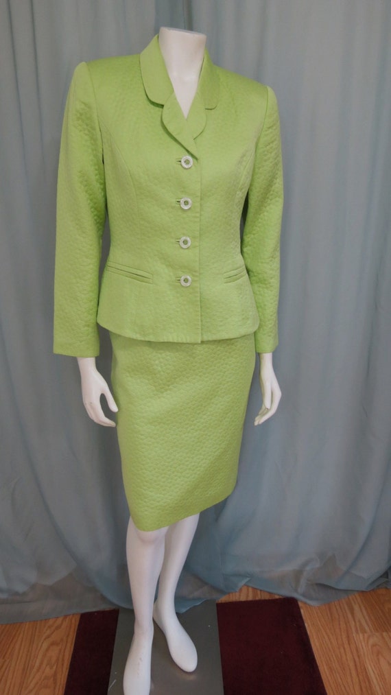 Albert Nipon Suits lime green textured 100% by Hourglassvintage