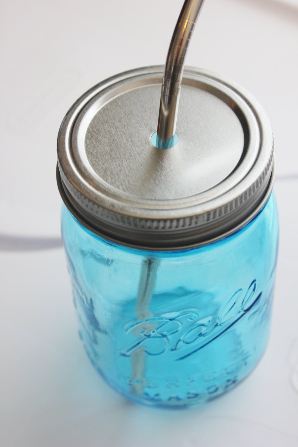 70 MASON JAR LIDS FOR DRINKING