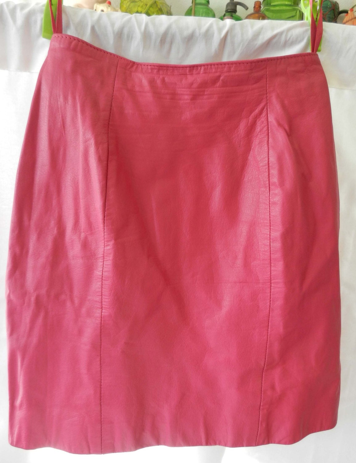 SALE 1980s Hot Pink Leather Mini Skirt by Atticsnoops on Etsy