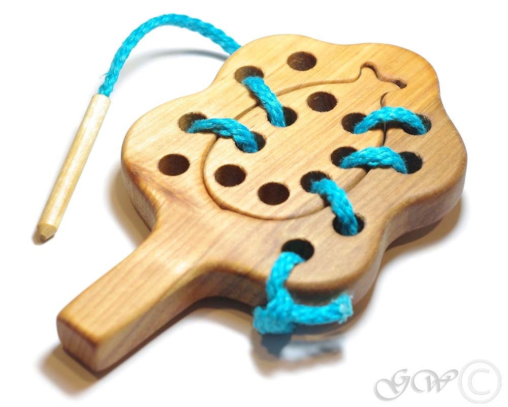 wooden lacing beads toy
