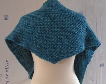blue shawl, hand knitted, handpainted wool