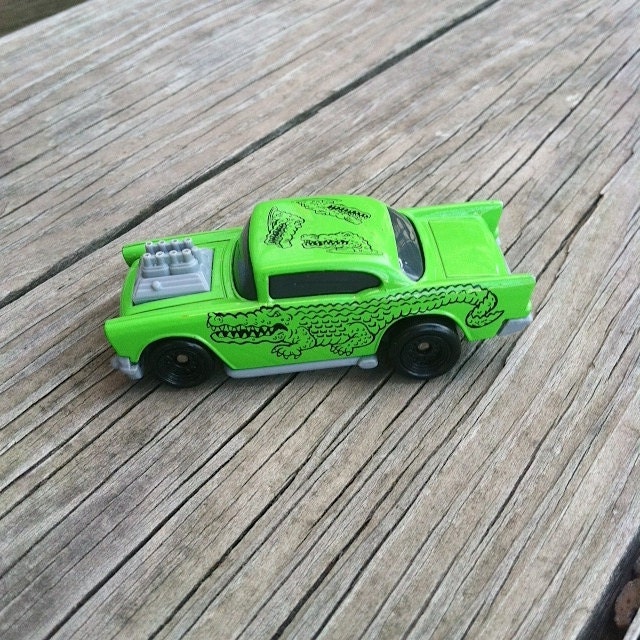 Vintage Hot Wheels Lime Green Alligator Car 1993