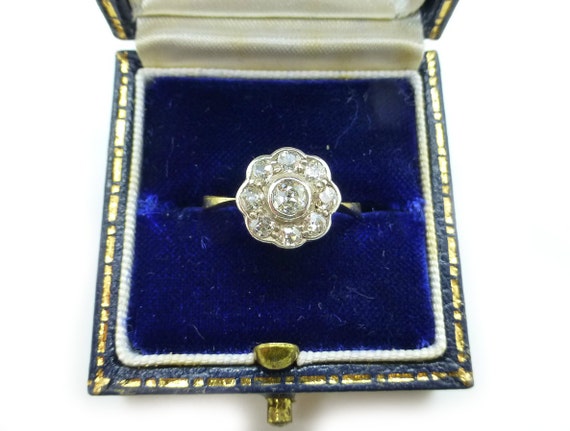 Antique Engagement ring 18ct diamond daisy cluster English