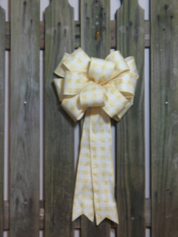 On Sale Yellow and White Bow Wreath Bow Pre by FancyStuffDecor