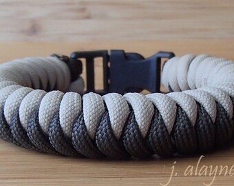 Snake Knot Bracelet. Paracord Survival Bracelet. Custom Paracord Bracelet. Camping Gear