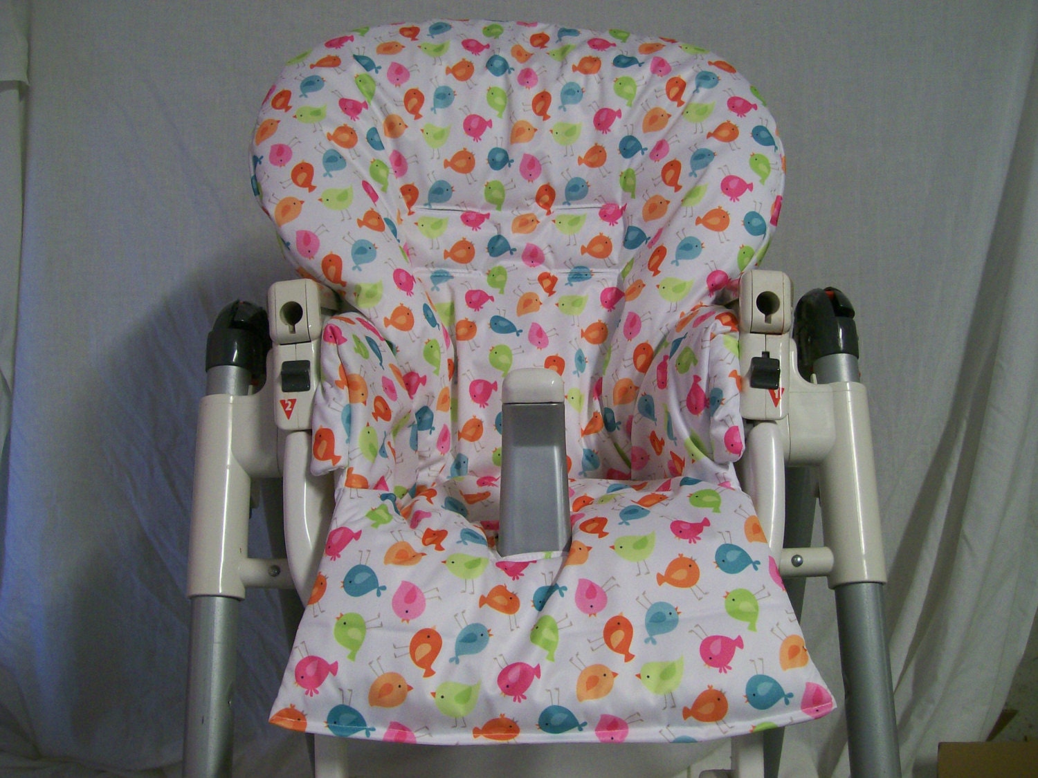 High Chair Cover In Pastel Colored Birds NICE WIPEABLE