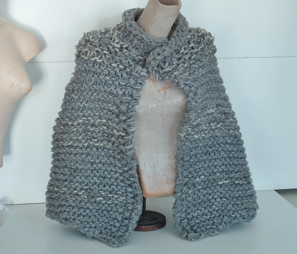 Capelet chunky knit short cape wrap for XS small medium women