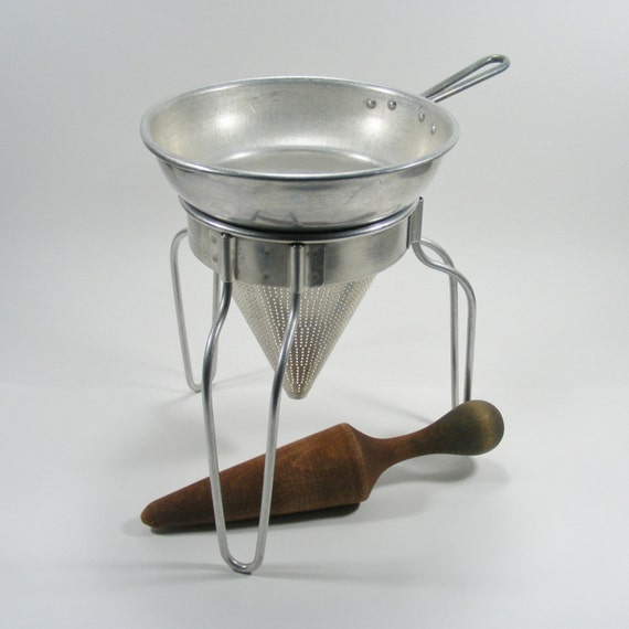 Wear Ever 462 Food Mill Sieve with Wooden Pestle and Stand for