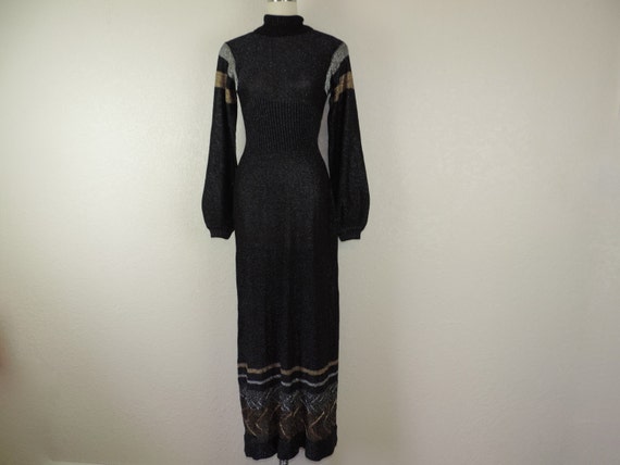 robe pull maxi pailletÃ©. wenjilli black gold  silver robe pull de ...