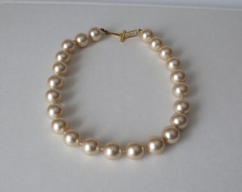 Vintage 1960's Chunky Glass Pearls Choker Necklace