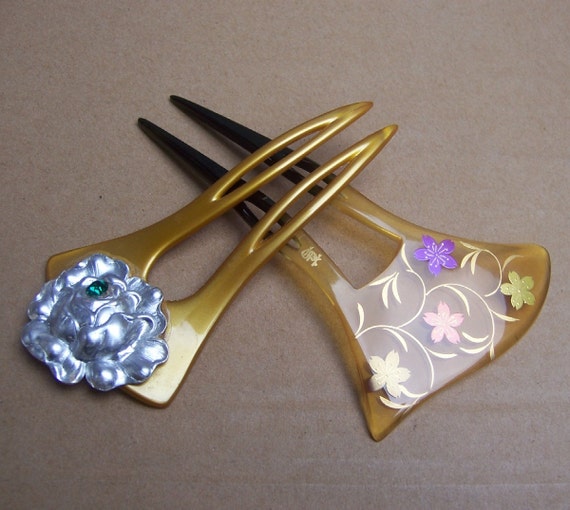 Vintage hair combs 2 vintage Japanese kanzashi hair