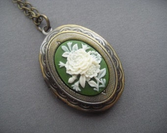Popular items for Victorian jewelry on Etsy