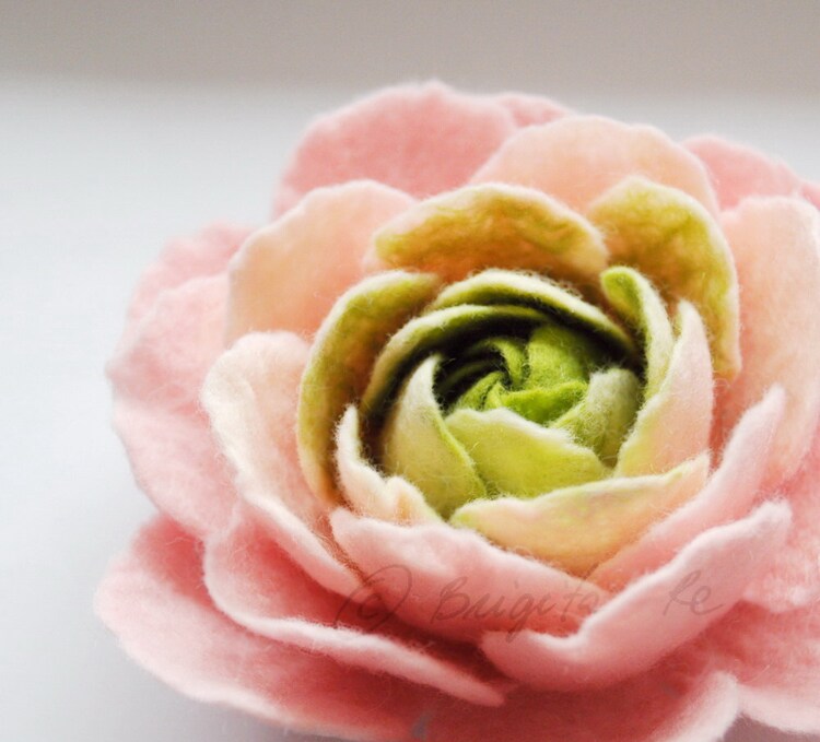 Felt Flowers Felted Flower Brooch Ranunculus Felt by BridgetStudio