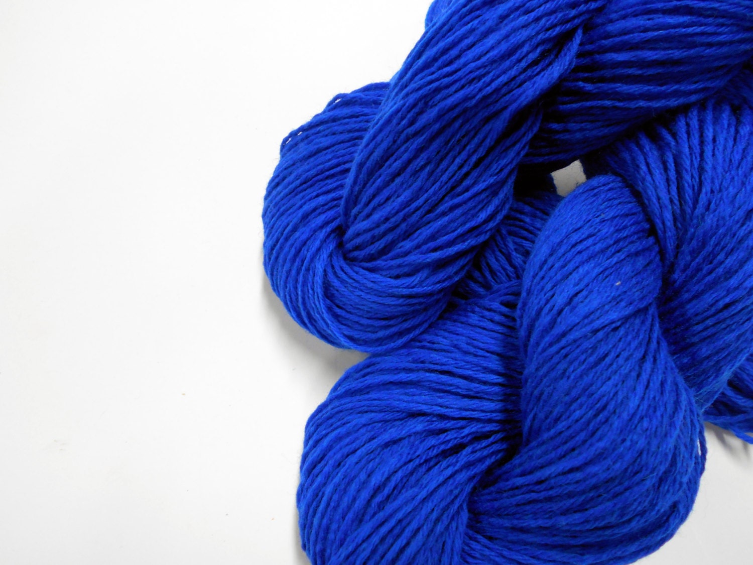 Vintage Royal Blue Yarn 4 ply Acrylic Yarn Knitting