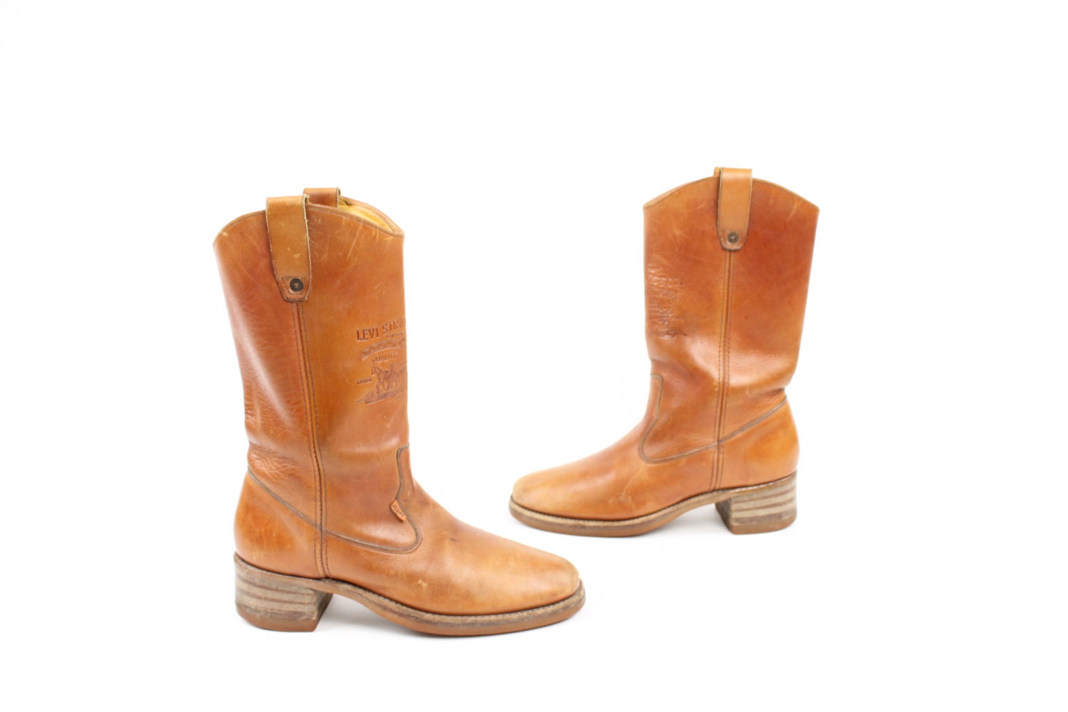 tan levi boots