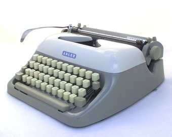 Vintage Typewriter, Mid Century Typewriter, Manual Typewriter, Working Typewriter, 1960s portable typewriter, Grey Typewriter Adler Junior