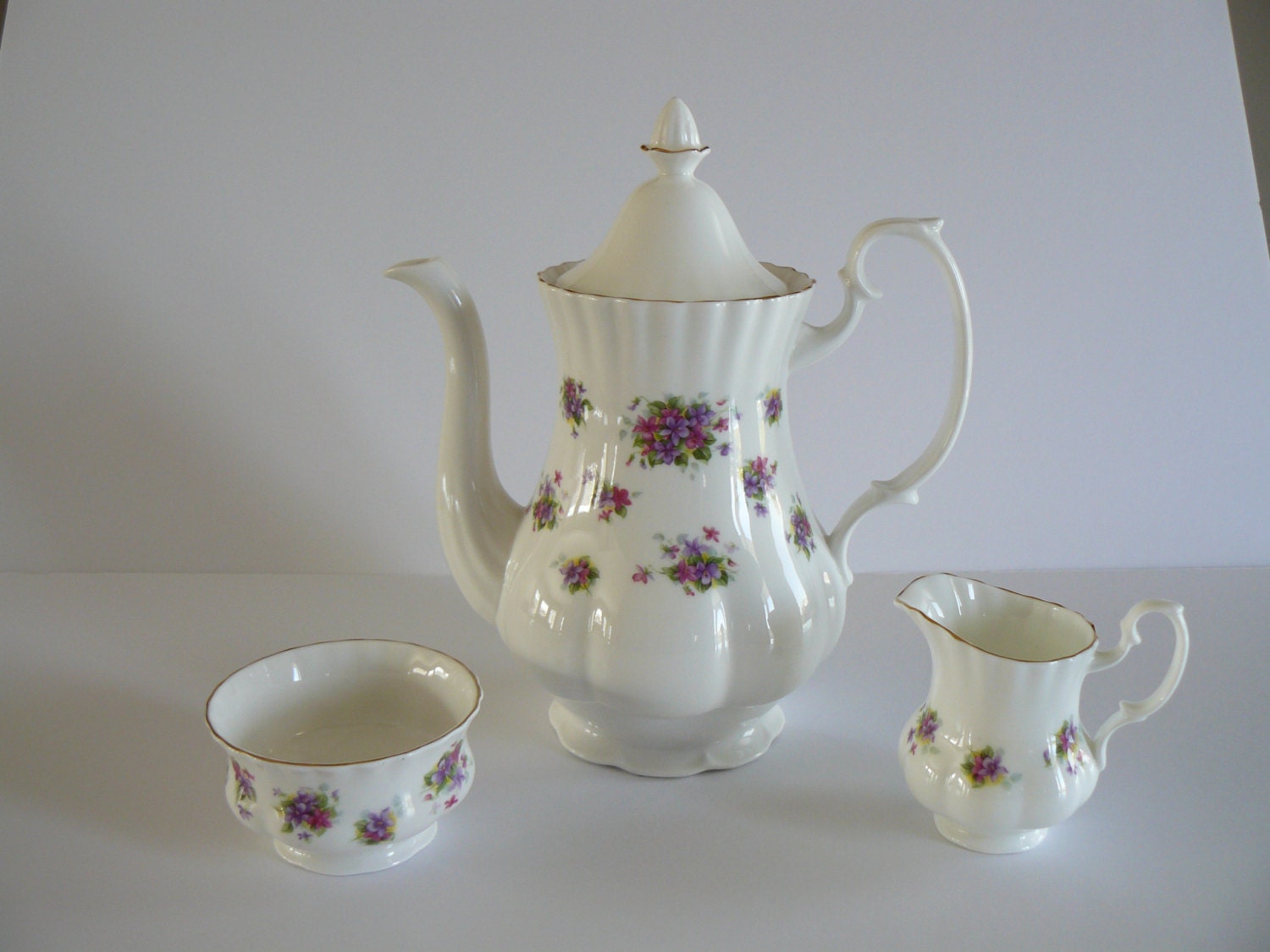 Vintage Royal Osborne China Tea Pot Cream & Sugar