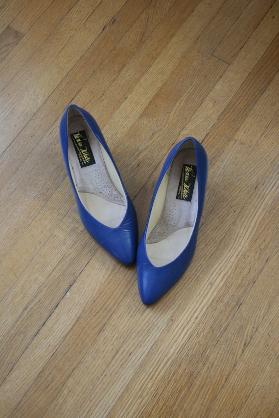 vintage blue heels