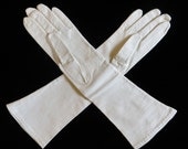 Vintage kid gloves long lined off white ivory leather unworn Sz 7 1/4 accessories women