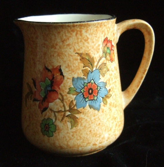 Items similar to KIRKLAND TUNSTALL England Kiralpo Ware Pottery CREAMER ...