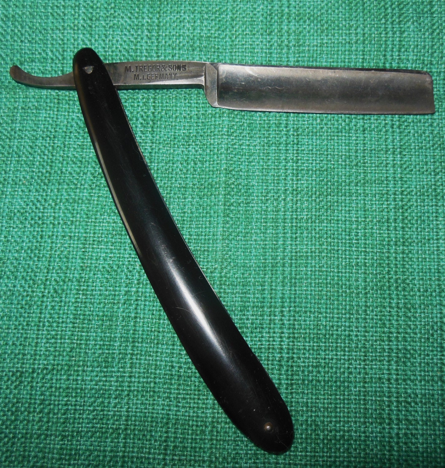 Antique Straight Edge Razor M.Tregor &Sons MI by WinterberryFarms