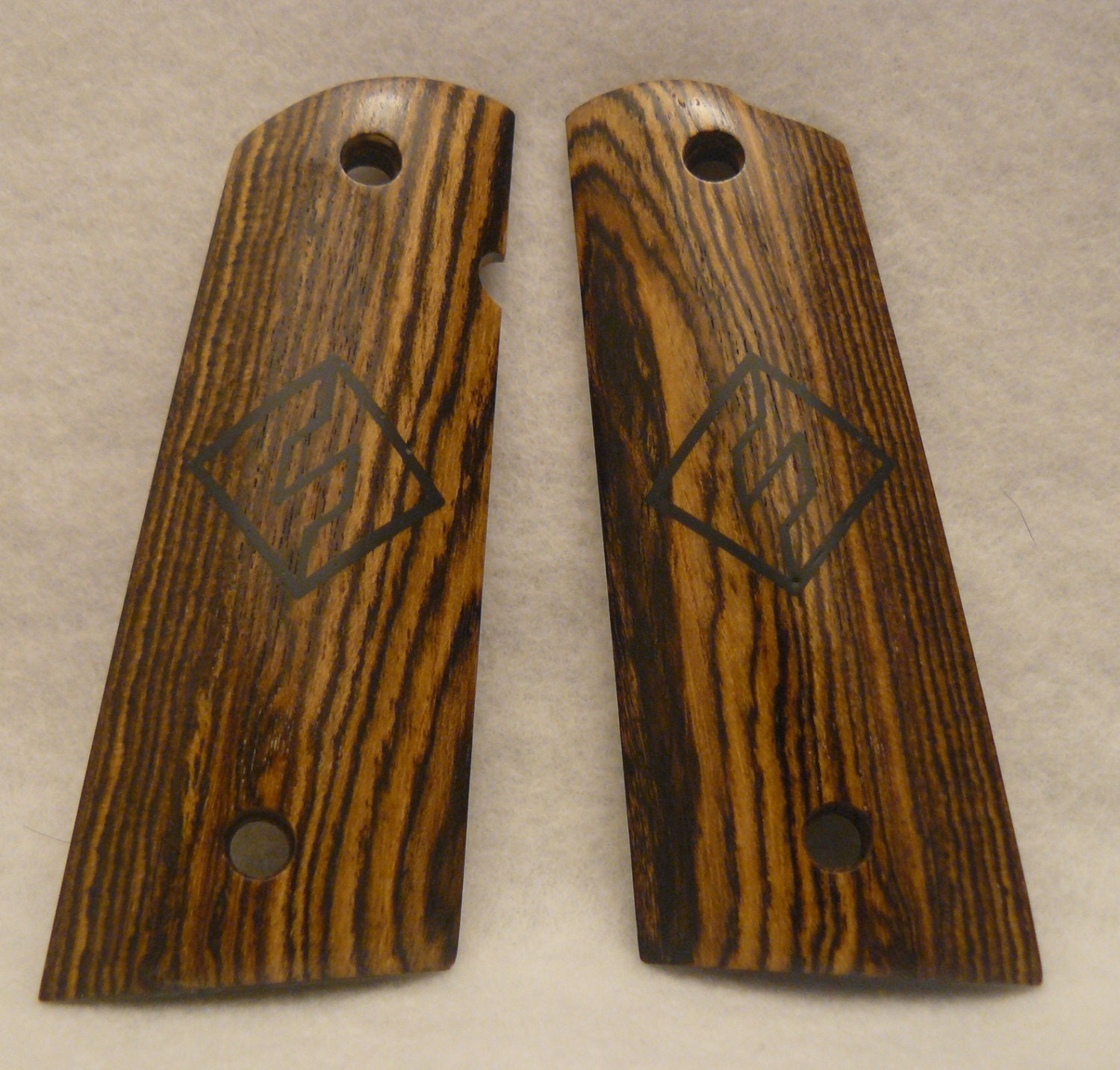 Exotic Bocote Wood 1911 gun grips with Fusion by ExoticaGunGrips