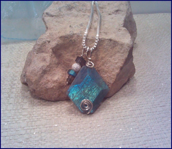 Labradorite Bead Sterling Silver Necklace pw026