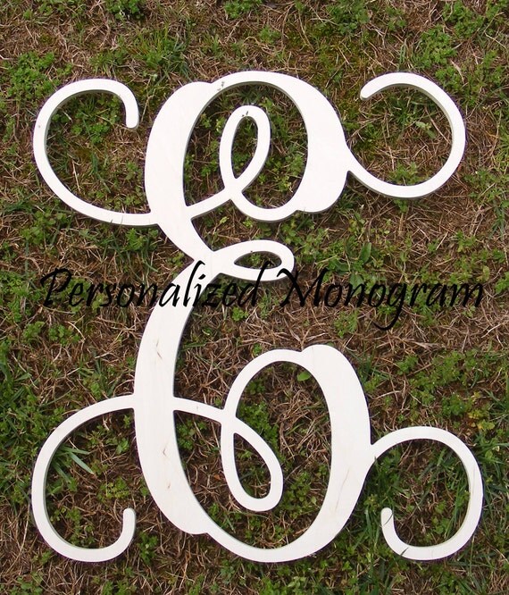 18 Wooden Monogram Single Letter Interlocking Script