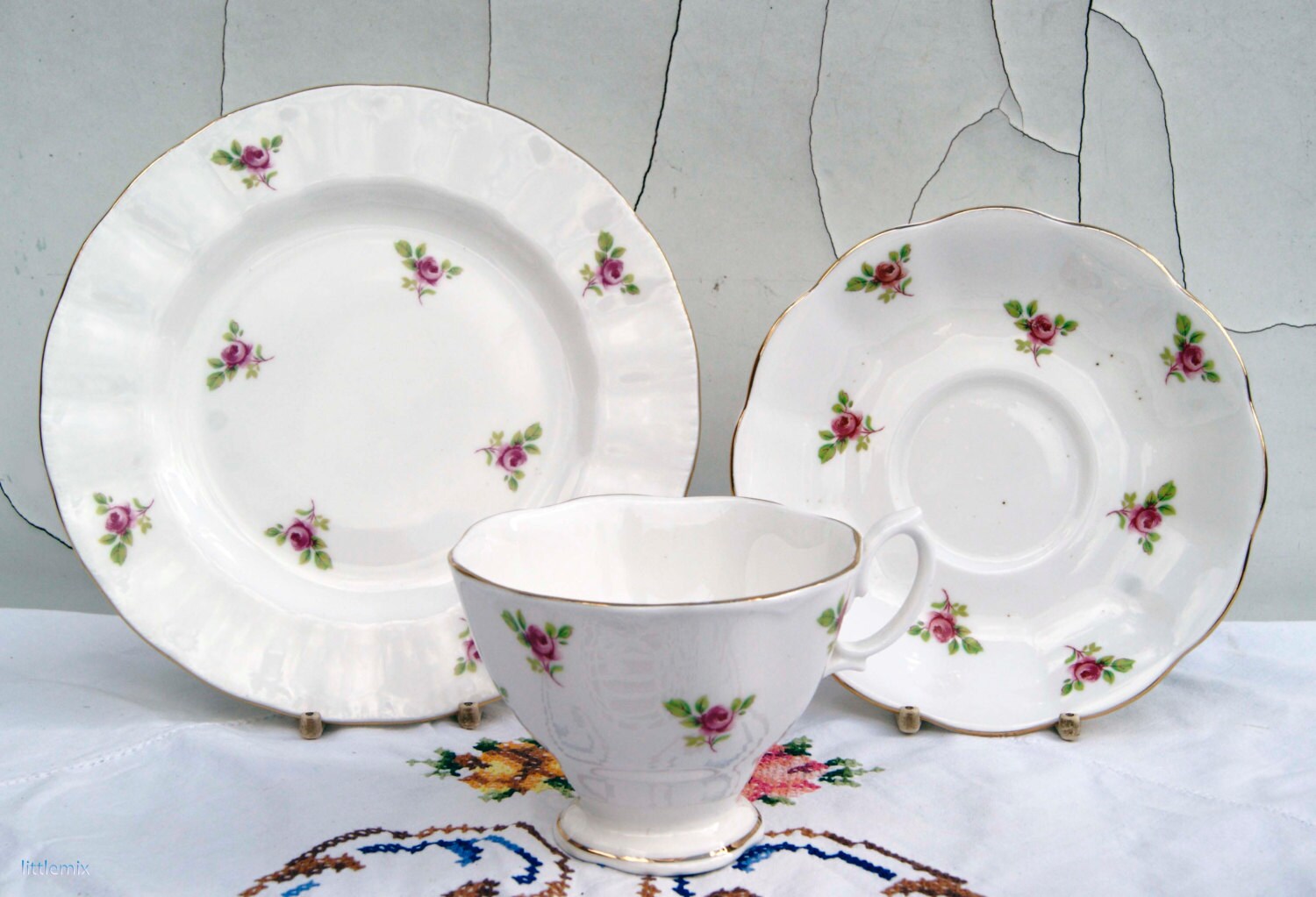 Vintage Bakewell Classic Staffordshire England Fine Bone China