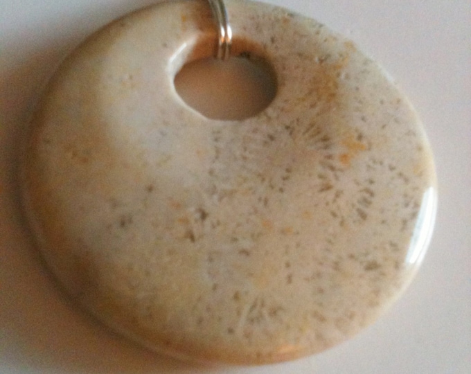 fancy jasper necklace with a round cream stone pendant