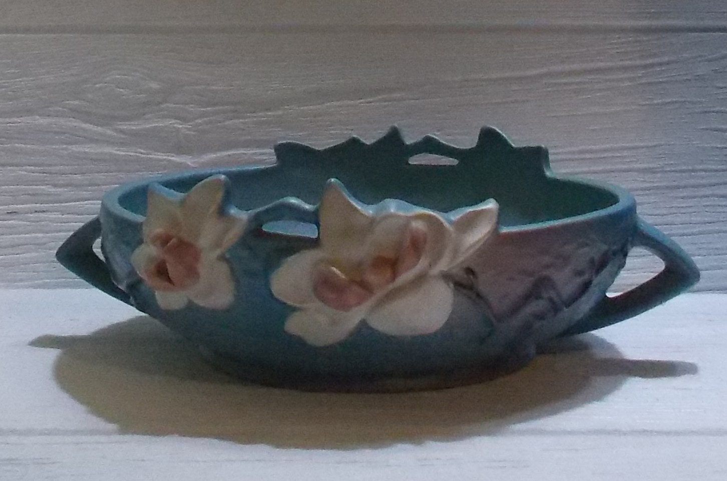 Roseville Pottery Magnolia Bowl Circa 1940 Eight inch Blue