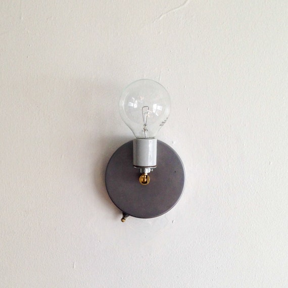 Switched Wall Light with Cable and Plug Porcelain Base