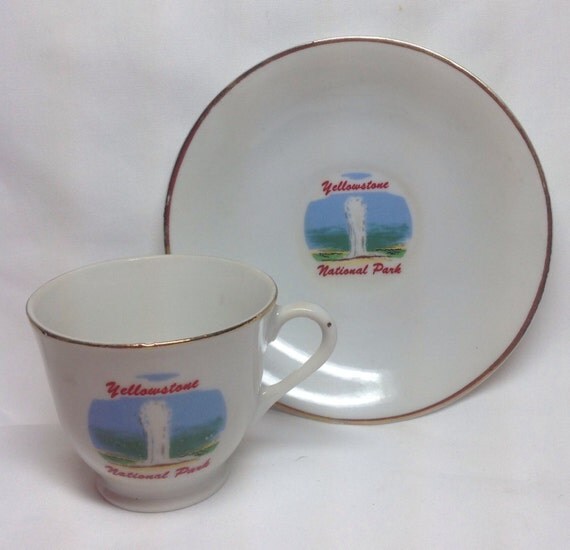Vintage Yellowstone National Park Old Faithful Souvenir Cup