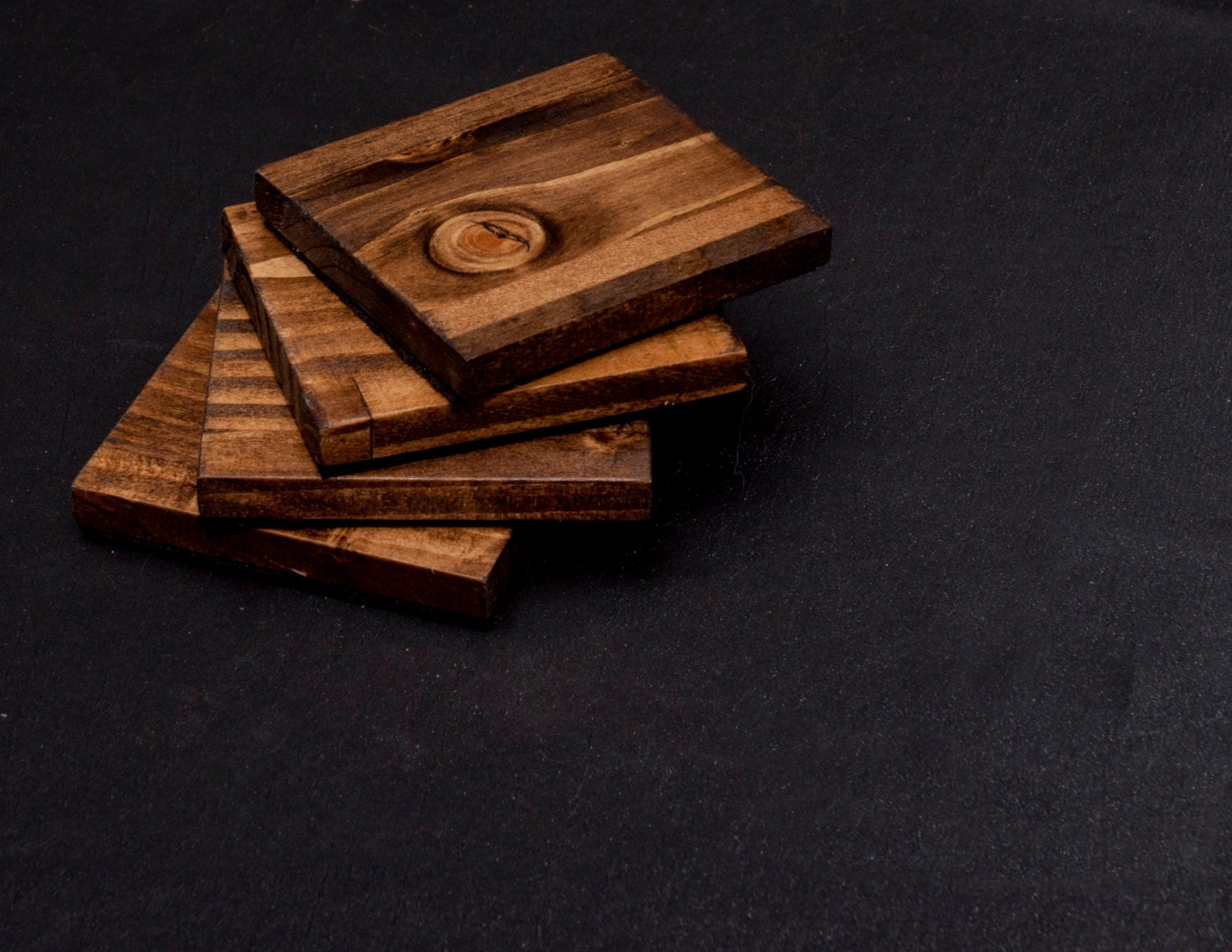 Reclaimed pallet wood coasters