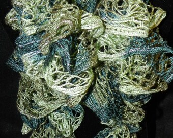 Green Sundance Frill Crochet Ruffled Boa Scarf ET 9092023