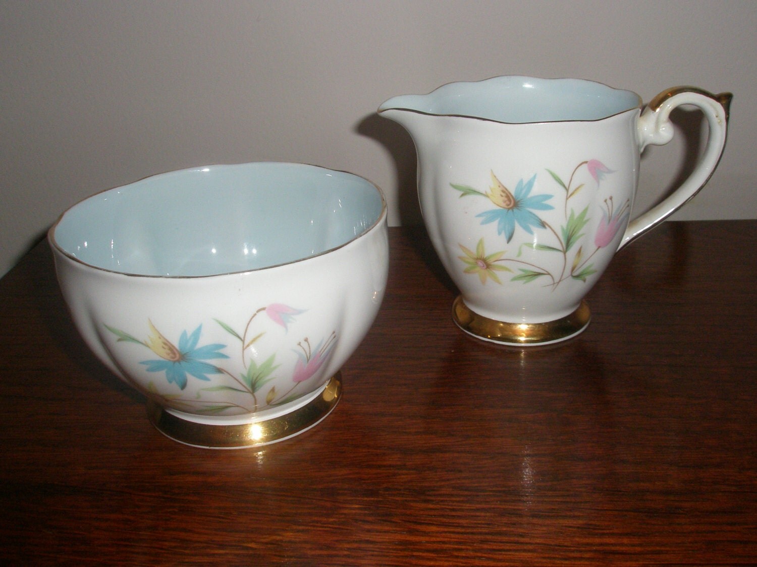 reduced-1960-s-queen-anne-bone-china-england-creamer-and