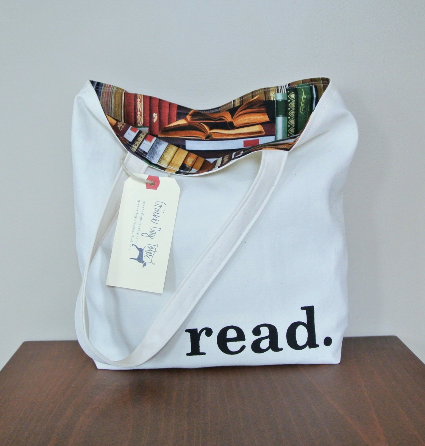 Reading tote