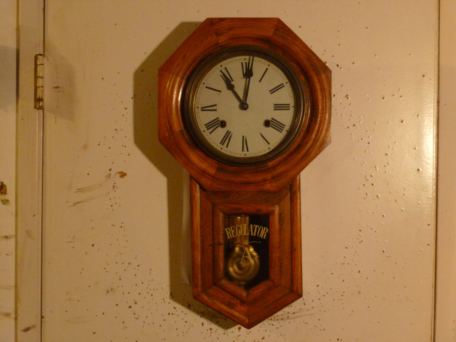 Vintage regulator wall clock