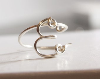 initial "E" wire wrapped ring