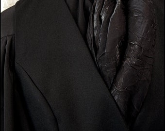 Shimmering Black Ascot by Kambriel - brand new & ready to ship!