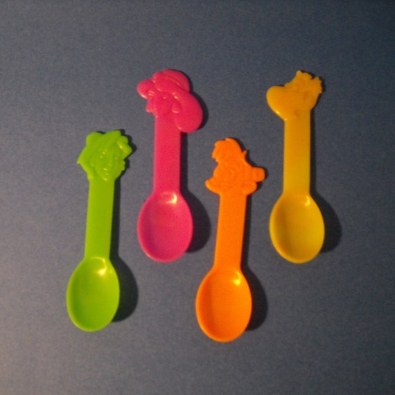 Disney Color Change Aladdin Spoon Set/Rare Kelloggs Color