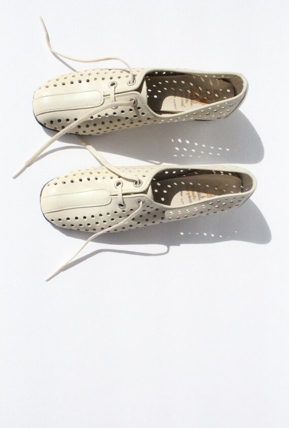 hush puppies shoe cream