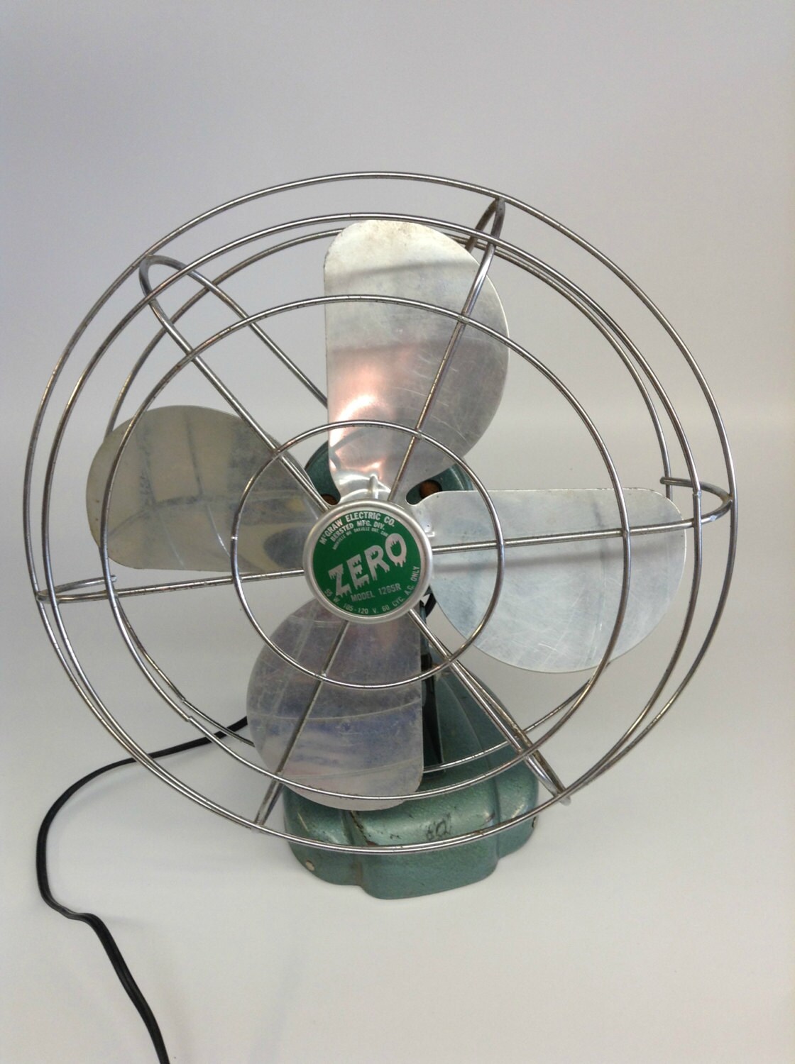Antique Fan Vintage Zero 1265R Desk Fan by ModernArtifactDecor