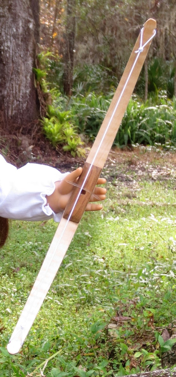 toy bow and arrow with quiver