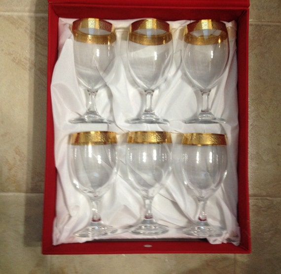 Items similar to Box of 6 Italian wine glasses with gold embellished