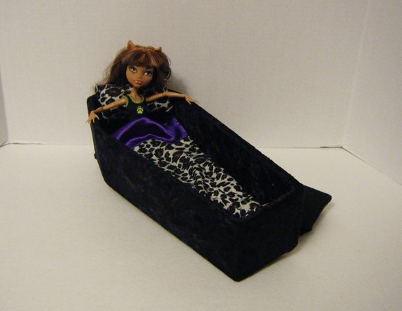 clawdeen wolf bunk bed set