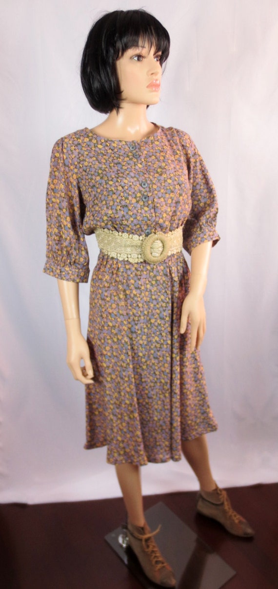 Vintage Floral Summer Dress Mid Length Lavender Periwinkle and