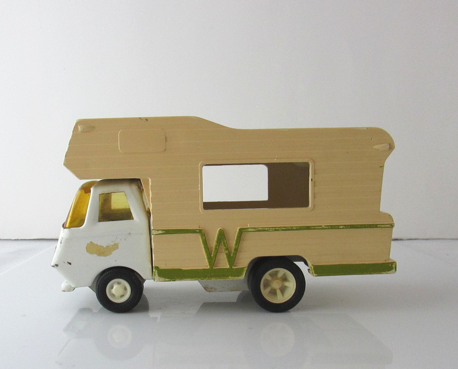 vintage tonka winnebago